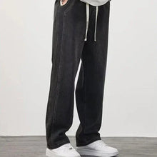 Load image into Gallery viewer, Men's loose straight jeans