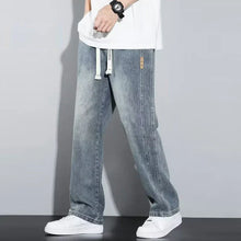 Load image into Gallery viewer, Men's loose straight jeans