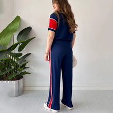 Load image into Gallery viewer, Women's two-piece color-blocked tracksuit